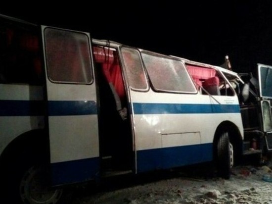 В Хакасии рабочих на предприятие вез на автобусе пьяный  водитель