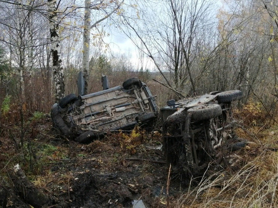 В Кировской области четыре человека пострадали в тройной аварии