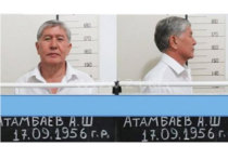 Алмазбека Атамбаев отказывается выходить из камеры, чтобы   явиться в суд по обвинению в незаконном освобождении вора в законе Азиза Батукаева