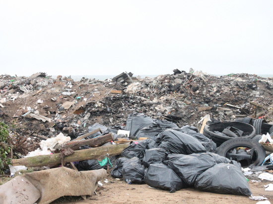 В Калмыкии выявили незаконно действующий мусорный полигон