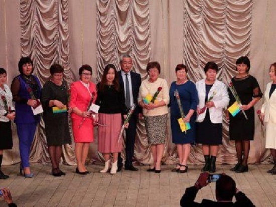 Калмыцкие учителя получили медали имени академика