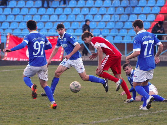 Ставропольское футбольное дерби закончилось нулевой ничьей
