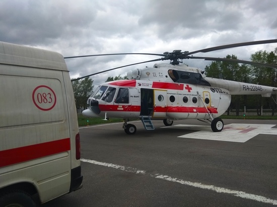 Вертолет доставил пациента из Осташкова в сосудистый центр Твери