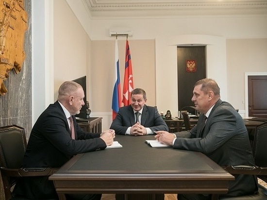 Андрей Бочаров встретился с сенаторами от Волгоградской области