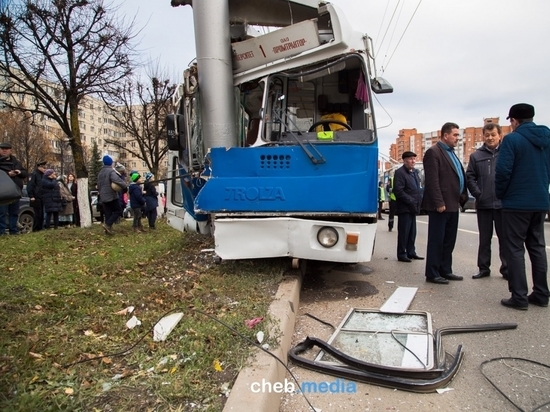 26 человек пострадали в ДТП с троллейбусом в Чебоксарах