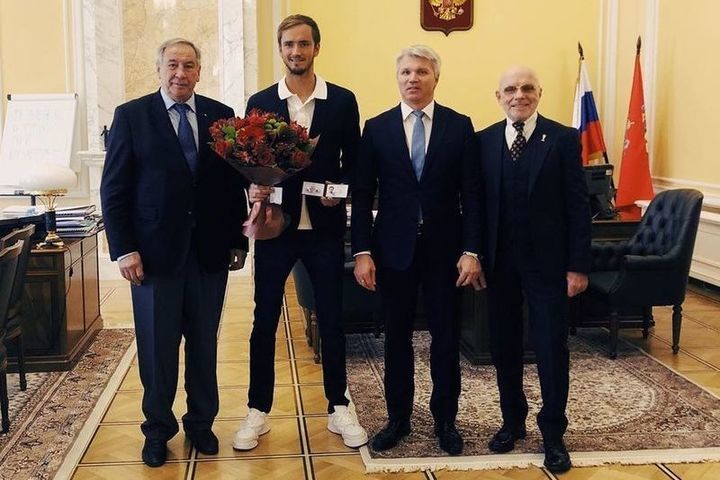Теннисисту Медведеву присвоено звание заслуженного мастера спорта России