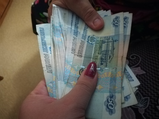 В Пономаревском районе у пенсионерки украли деньги