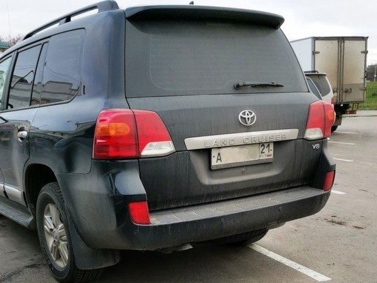 Чебоксарские приставы арестовали Toyota Land Cruiser за 30-тысячный долг владелицы