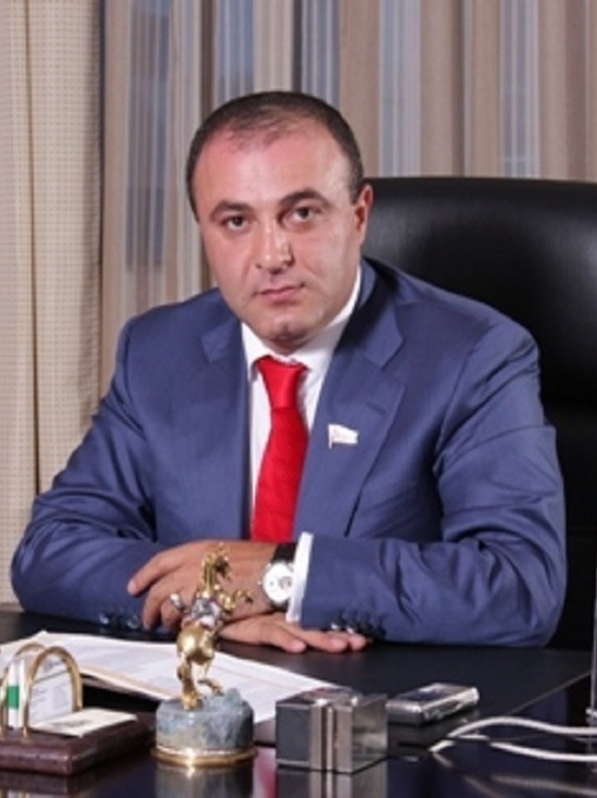 Тигран Казарян отказался от депутатской зарплаты