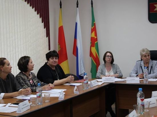 Прошла первая организационная сессия Собрания депутатов Лихославльского района
