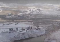 В Красноярском крае, где в ночь на субботу на реке Сейба произошел прорыв дамбы и затопило поселок золотодобытчиков, по официальным данным погибло пятнадцать человек