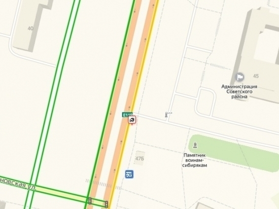 В Волгограде авария на улице Покрышкина создала большую пробку на дороге
