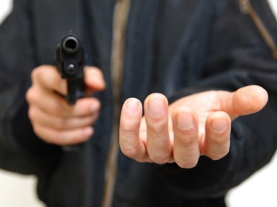 Осужден грабивший «Привоз» со сломанным пистолетом читинец