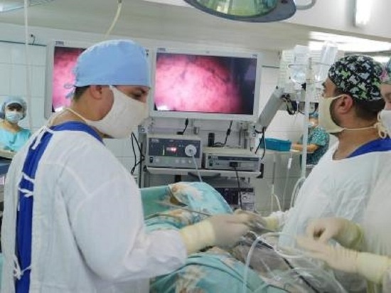 В Алтайском онкодиспансере начали оперировать рак легкого новым способом