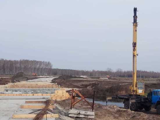 Решетник оценил ход строительства дороги в Старожиловском районе
