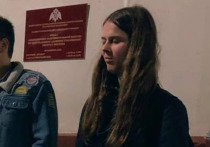 Арестованная на 10 суток за одиночный пикет активистка Полина Симоненко оказалась по паспорту Петром и была помещена в отдельную камеру спецприемника
