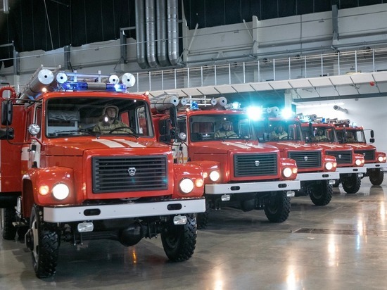 19 населенным пунктам Свердловской области передали новую пожарную технику