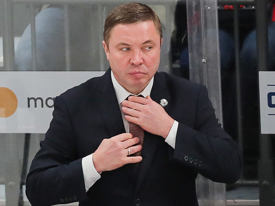 Тренер "Амура" угрожал сжечь автомобиль судьи