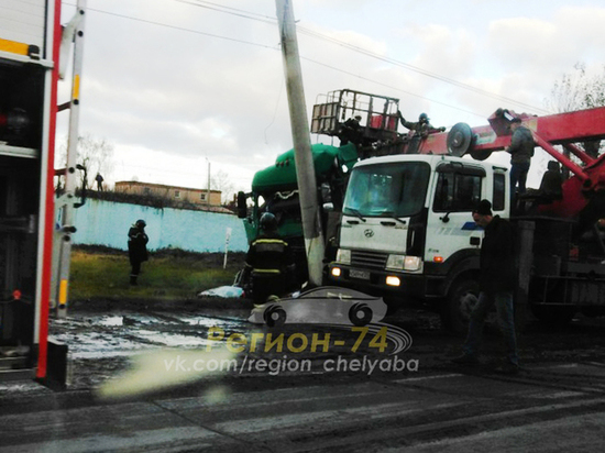 В Челябинске столкнулись два грузовых автомобиля, один человек погиб
