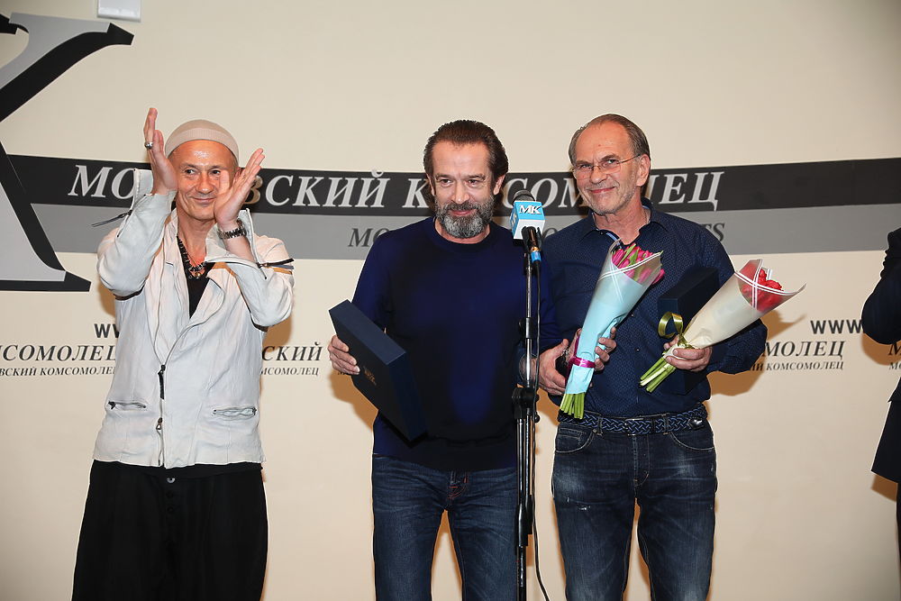 Меньшиков, Машков и Гуськов получили театральную премию "МК": фоторепортаж