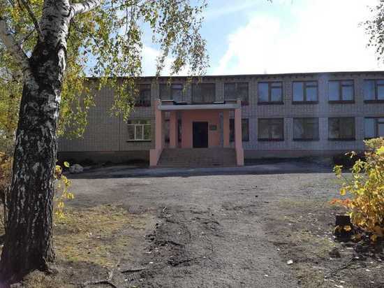 Яблоневскую школу отремонтировали на средства резервного фонда