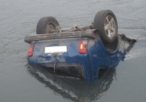 Молодой человек утонул в салоне автомобиля «Нива» после съезда в искусственное озеро в селе Явленке Нерчинско-Заводского района Забайкалья