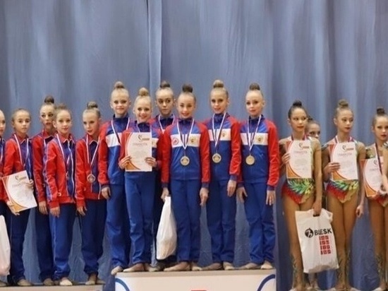 Юные кузбасские гимнастки взяли уверенное “золото” на всероссийских соревнованиях