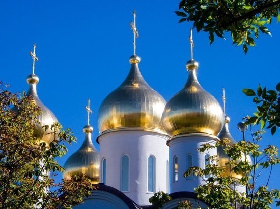 Названы самые популярные города России для экскурсий осенью