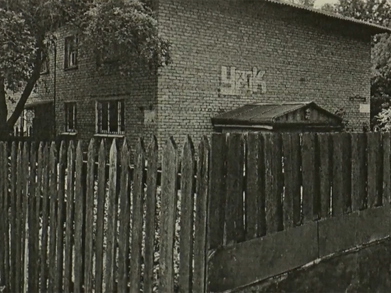 Местные жители пожаловались на нечеловеческие условия в доме 1946 года постройки