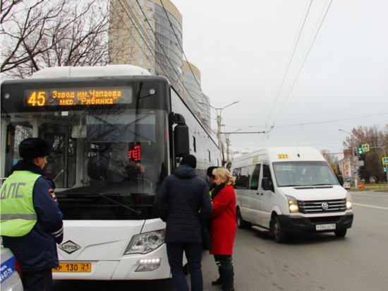 В Чебоксарах проходят рейды по соблюдению порядка организации пассажирских перевозок
