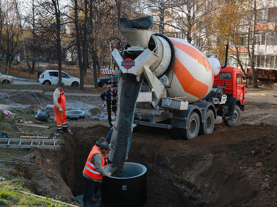 Ливневая канализация в переулке Пилотов в Брянске готова на 85%
