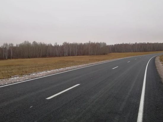 В Новосибирской области асфальтируют дорогу в Зюзю