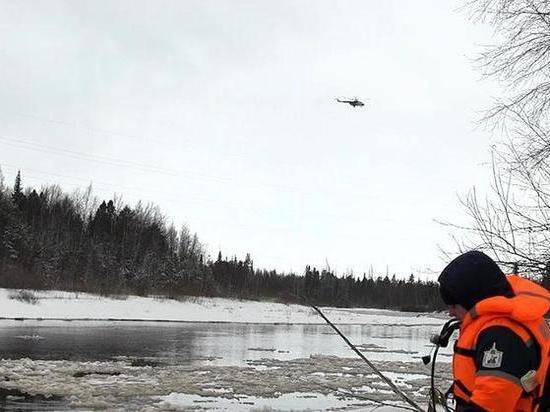 В Ноябрьске спасатели подключили вертолет для поисков пропавшего рыбака