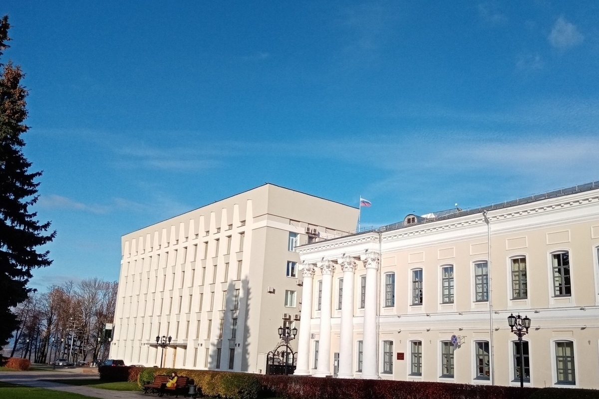 Правительство нижегородской. Заксобрание города Нижний Новгород. Законодательное собрание Нижегородской области трансляция. Законодательное собрание Нижегородской области устав. Местное самоуправление Нижний Новгород 2021 фото здание.