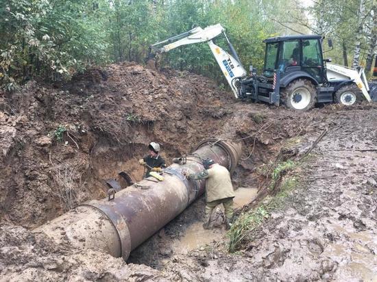 Подрядчик отстает от сроков окончания работ по замене водоводов в двух тульских поселках