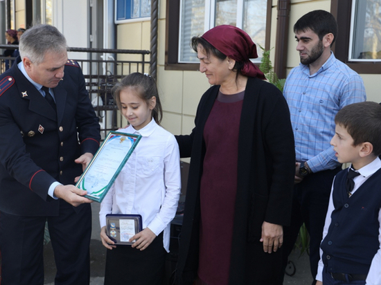 В Ингушетии девочка помогла раскрыть преступление и не бросила пострадавшего