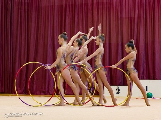 Изящные как Дюймовочка: в Петрозаводске прошли удивительные соревнования по художественной гимнастике