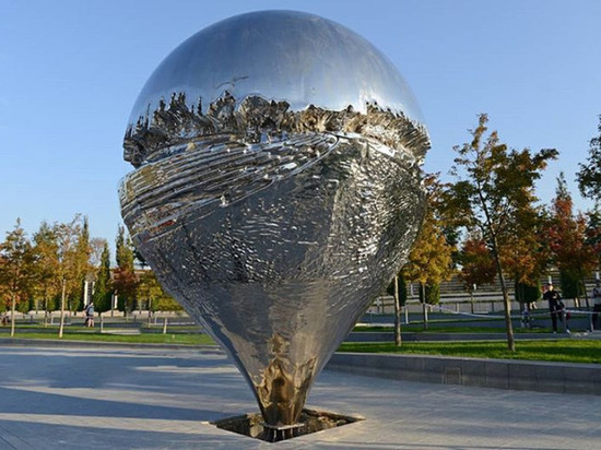 В парке «Краснодар» установили первую скульптуру арт-группы Recycle