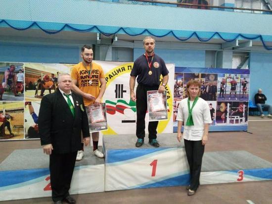 Чемпионом Татарстана по пауэрлифтингу стал судебный пристав