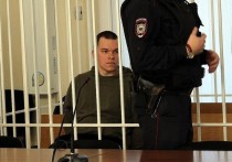 Мать обвиняемого 22-летнего Михаила Поспелова работает офицером в полиции