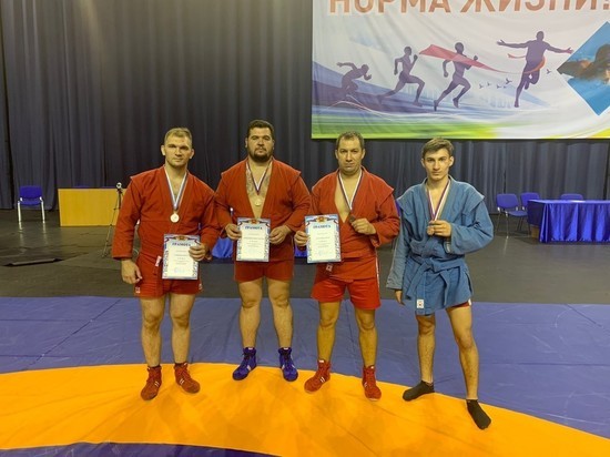 Константин Скобарин завоевал бронзовую медаль на Чемпионате области по самбо