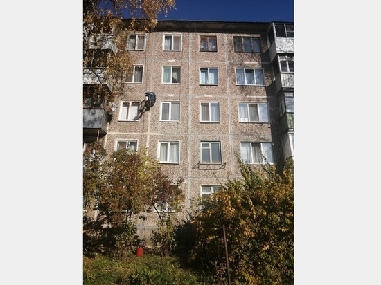 В Смоленске продолжается адресный текущий ремонт жилья