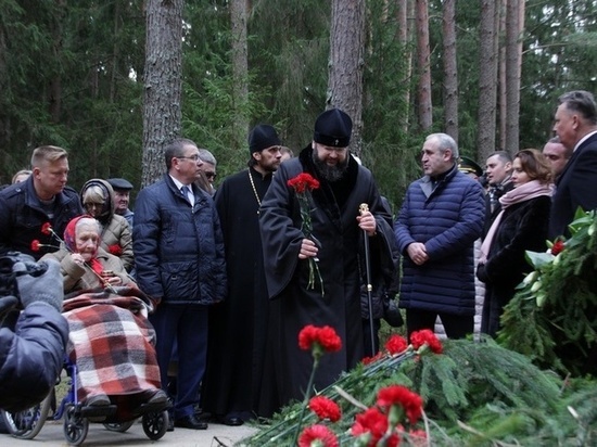В Смоленске перезахоронили останки репрессированных советских граждан