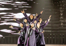 Театр танца «Казаки России» из города Липецка привез в столицу впечатляющее шоу, в котором соединились разные жанры и танцевальные стили