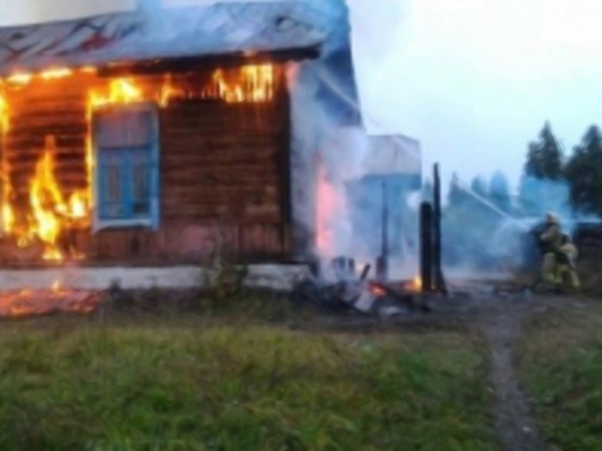 В Смоленской области мужчина убил своего собутыльника и поджег дом