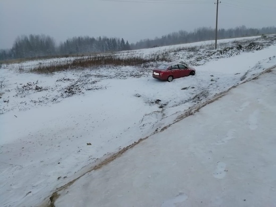 Из-за снегопада на дорогах Костромской области резко выросло количество ДТП