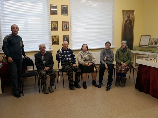 В Старицком районе пенсионеры посетили школьный музей