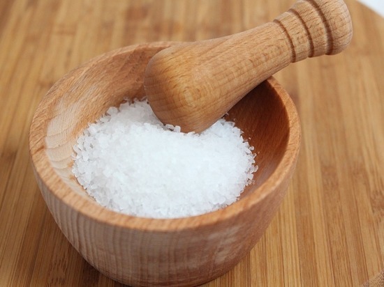 В России установили рекомендуемый уровень суточного потребления соли