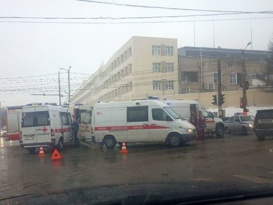 В Кирове двое пострадали в ДТП со скорой