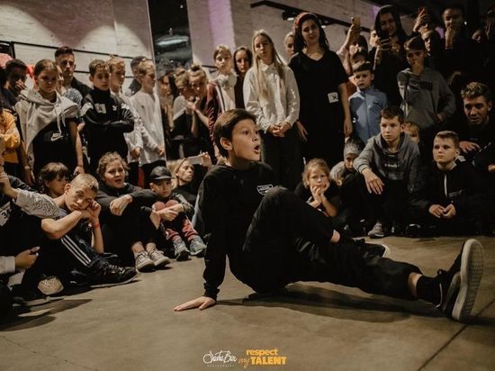 Мэр Ставрополя поделился успехами сына-танцора в соцсетях